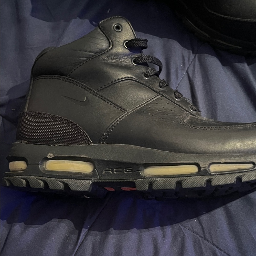 Nike ACG Men's Black Leather Boots